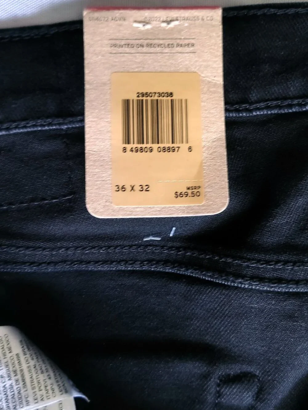 NWT Mens Levis 502 Size 36x32 Color Black Taper Jeans